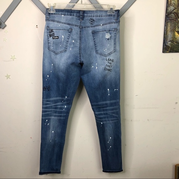RED fox Distressed denim - Picture 4 of 14